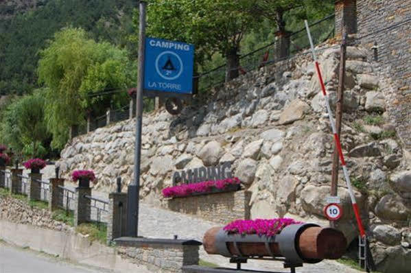 Camping La Torre Hotel Espot Buitenkant foto